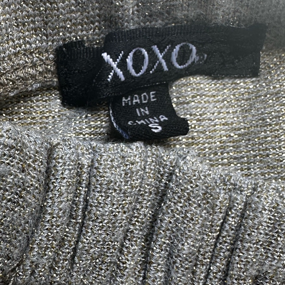 XOXO Ruched Top - Picture 6 of 11